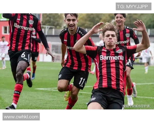 红星队与霍芬海姆的激烈对决展现足球魅力与团队精神的巅峰时刻 红星队与霍芬海姆的激烈对决展现足球魅力与团队精神的巅峰时刻